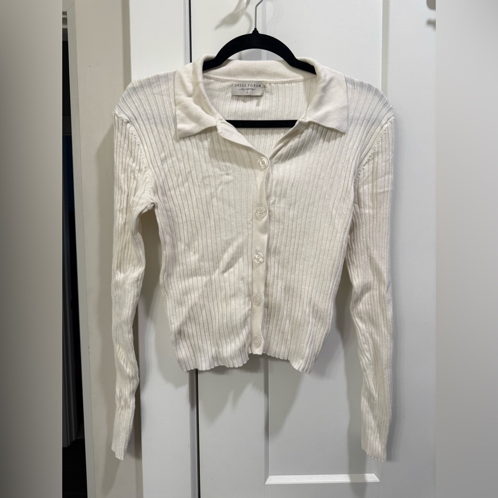 Dress Forum Cream Ribbed Button Down Long Sleeve Top